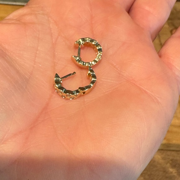 #301 0.64 ctw Moissanite Huggies - Picture 3 of 4